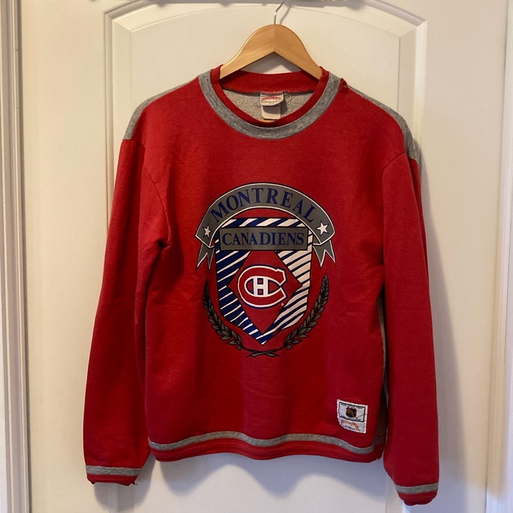 Montréal Canadiens NHL Women’s Sweatshirt by Nutmeg Mills Vintage with some wear